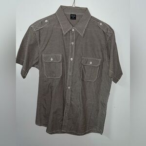 Vese short sleeve button down Shirt size medium